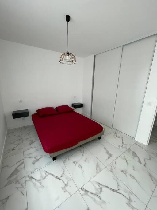 Appartement 2 Pieces, Salon Et Chambre, 44M2 Refait A Neuf Clichy Bagian luar foto